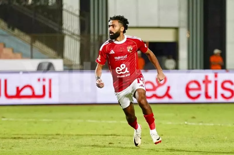 من معسكر الأهلي في الإمارات.. الشحات يبدأ الجري